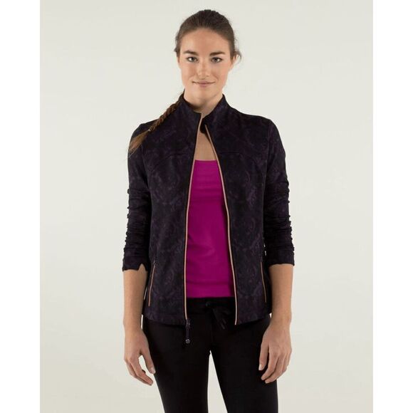 213-EUC Size 4 Lululemon Forme Jacket II - Picture 1 of 6